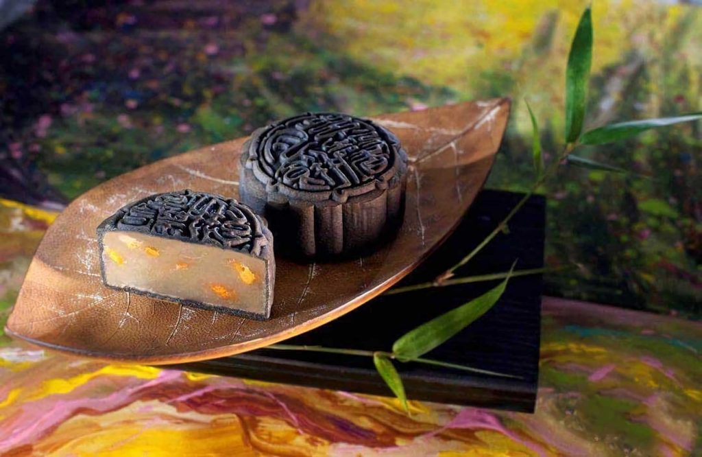 Bamboo Charcoal Mooncakes - Moonfestival